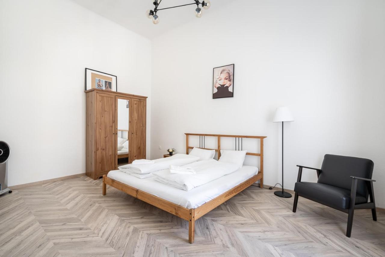 Setting Sun Apartment Βουδαπέστη Εξωτερικό φωτογραφία